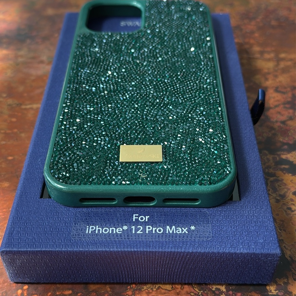 Swarovski Green Crystal Glam Rock Smartphone Case iPhone 12 Pro Max Phone Case - Picture 7 of 12